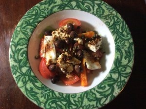 healthy-greek-tomato-salad